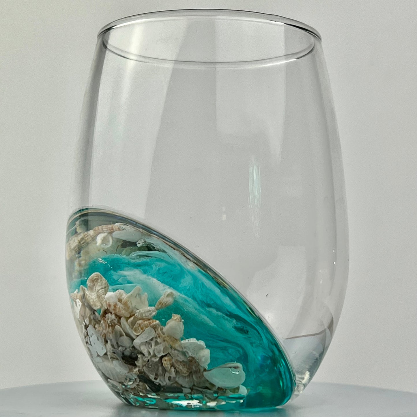 Tilted Ocean Scape Stemless Wine Glasses